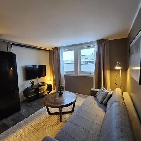 Close To Center! Apartamento